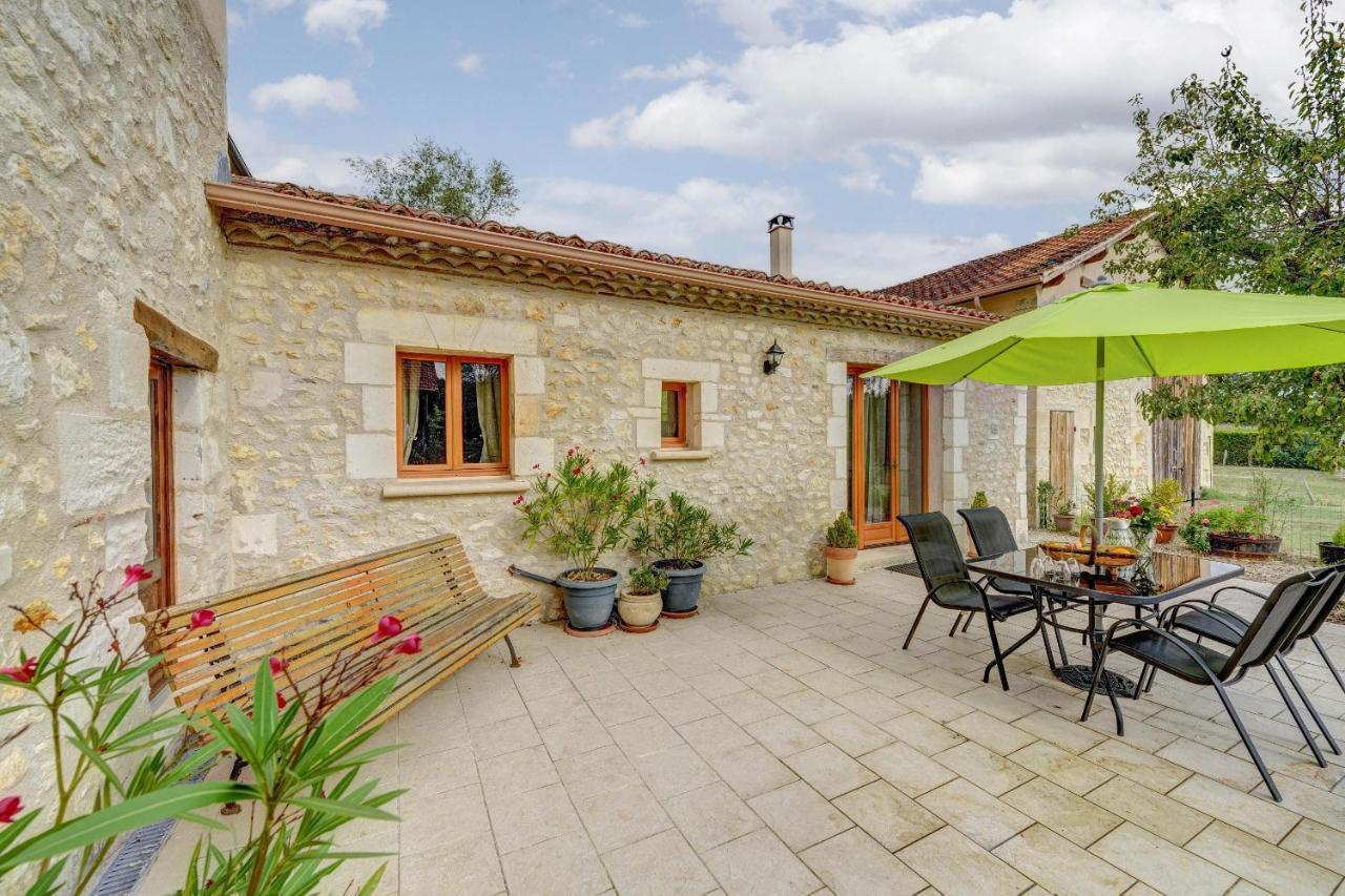 Gites Le Clos Du Verger Maurens  Buitenkant foto