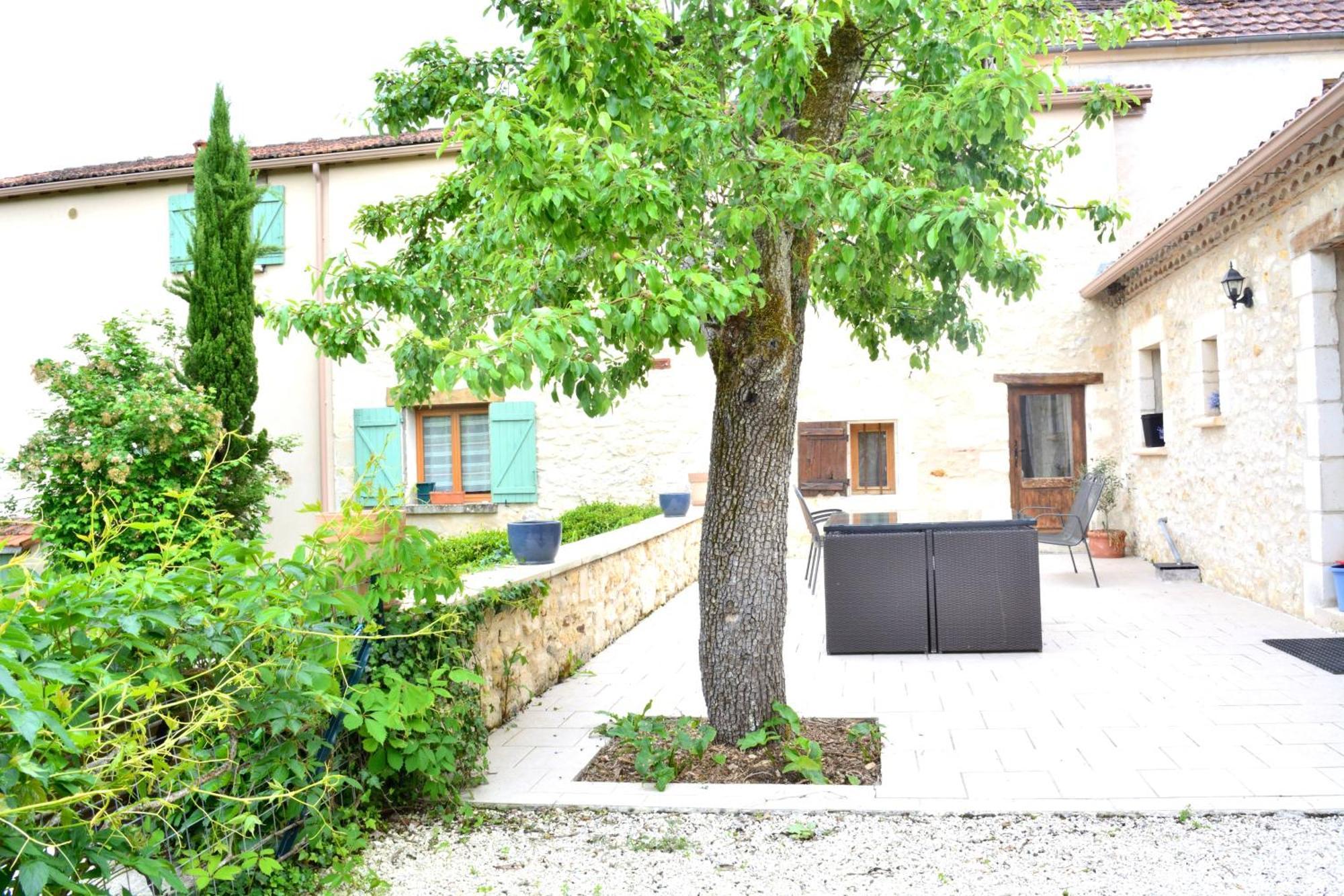 Gites Le Clos Du Verger Maurens  Buitenkant foto